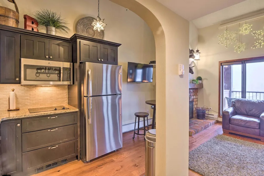 Near Chairlift: Breck Condo At Base of Peak 9!