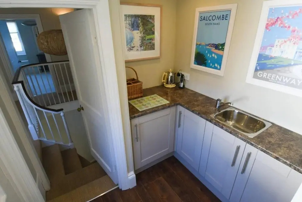Amazing river view house sleeps 8