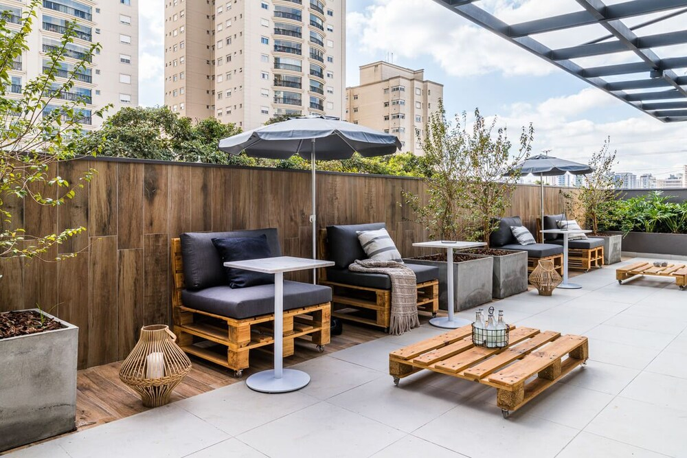 Piscina- AC- academia - Brazilian Corner
