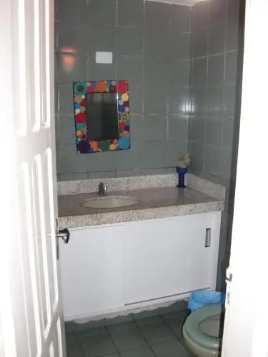 mi Casa, su Casa