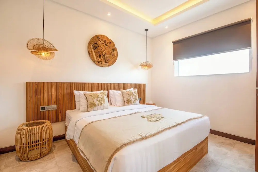 Coastal Comfort: Cozy 4BR Villa, 5 Min Walk to Finns Beach