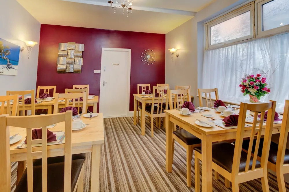 Lyndawn hotel