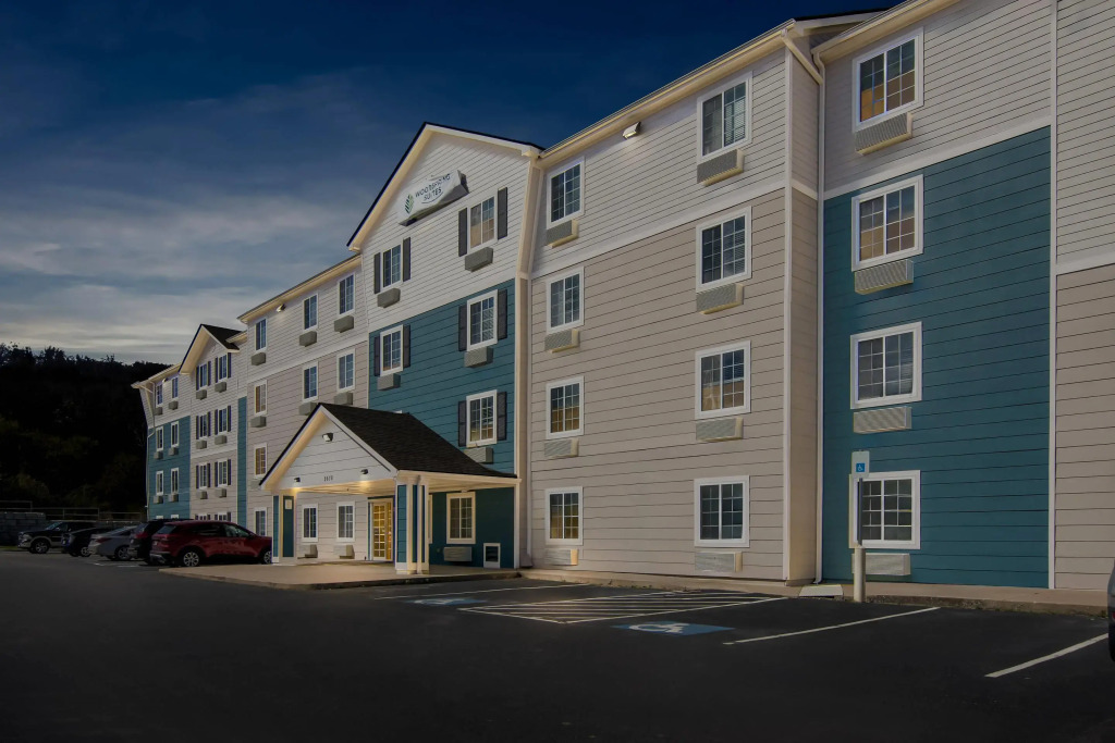 WoodSpring Suites Fayetteville I-49