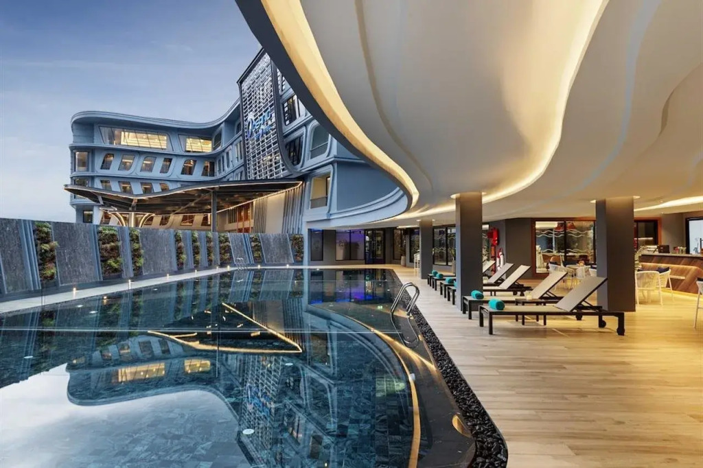 The Oceanic Sportel Phuket - SHA Extra Plus