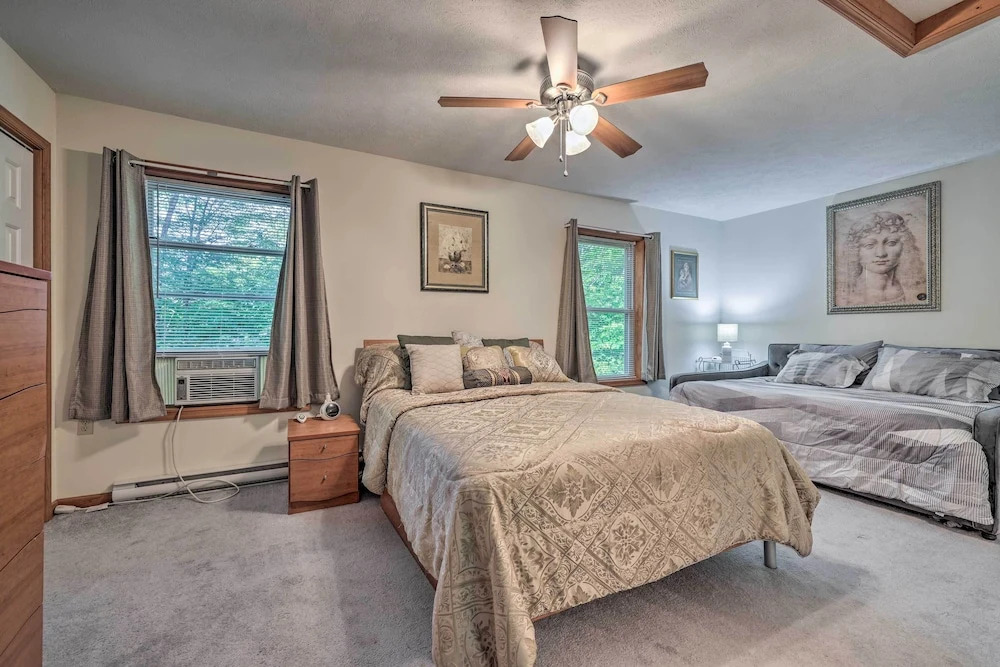 Pocono Lake Home w/ Game Room, Fire Pit & Hot Tub