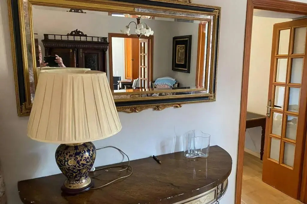 Exceptional 180m2 newly decorated private apartmen