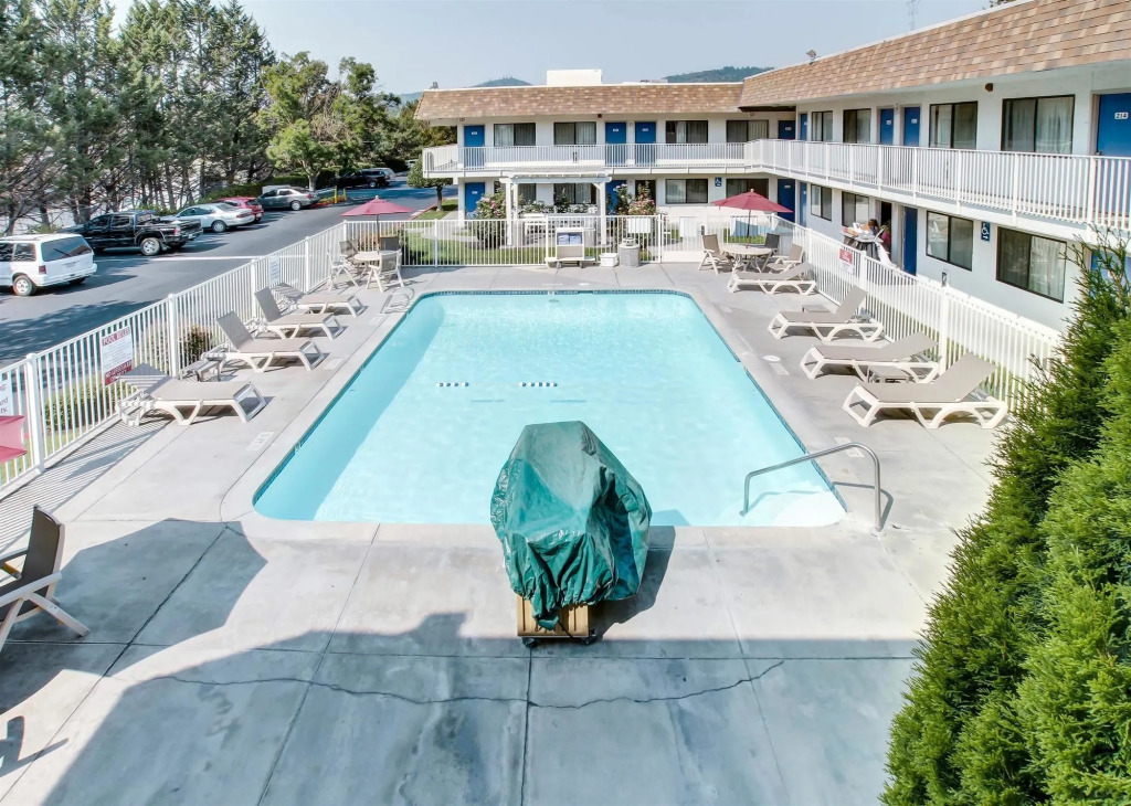 Motel 6-Grants Pass, OR