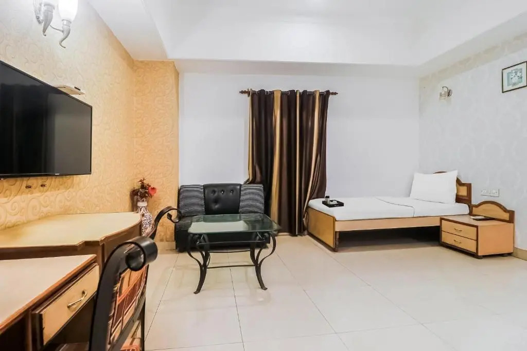 Townhouse 651 Hotel Taksonz