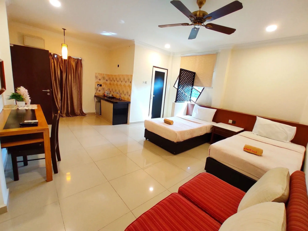 Adina Drive In Motel - Self Service Units Available