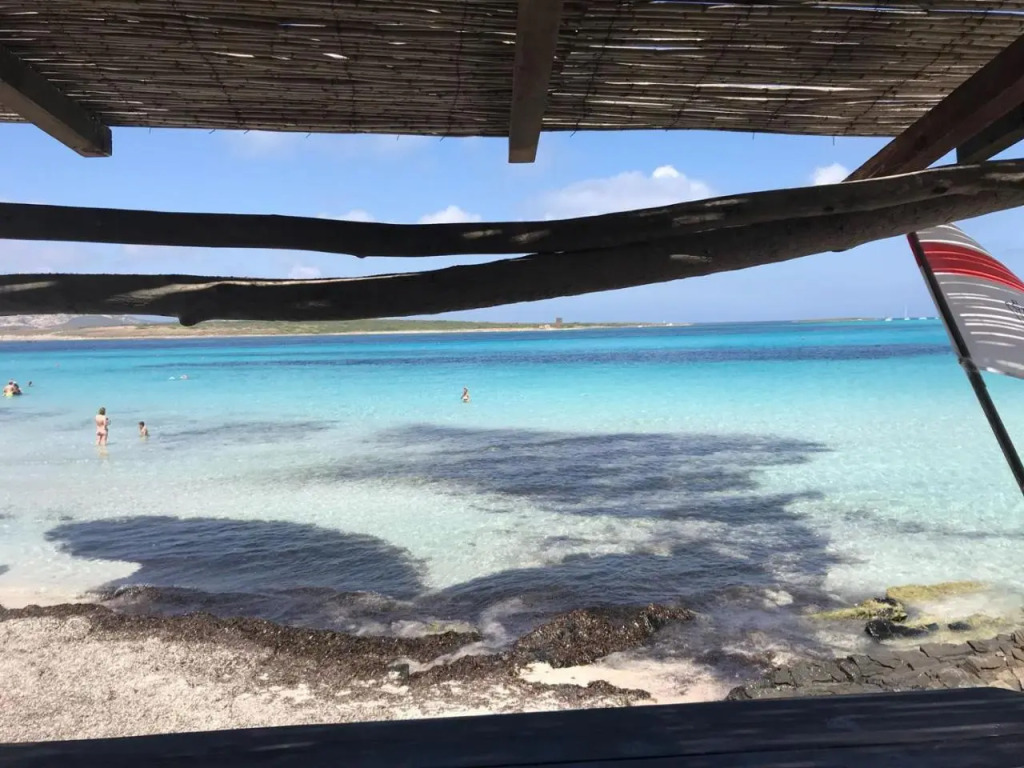 Casa 100 m from La Pelosa beach