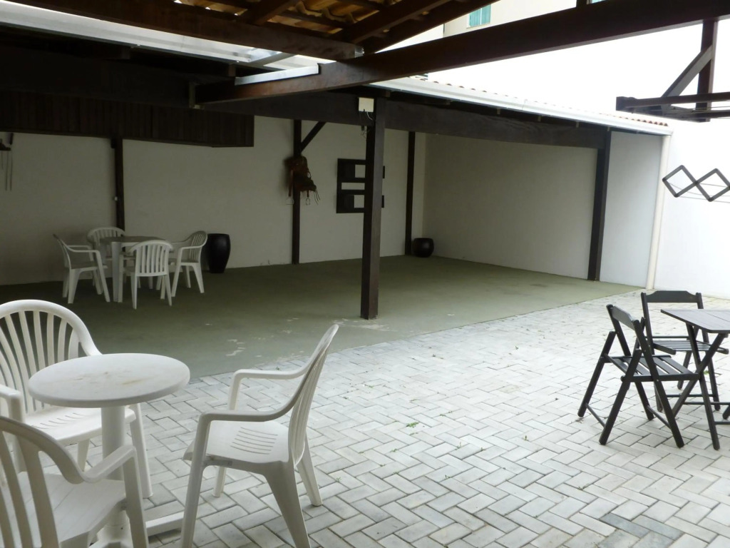 Apartamentos Bombinhas - 140 metros da Praia