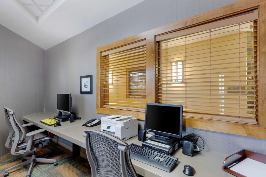 Best Western Plus Loveland Inn