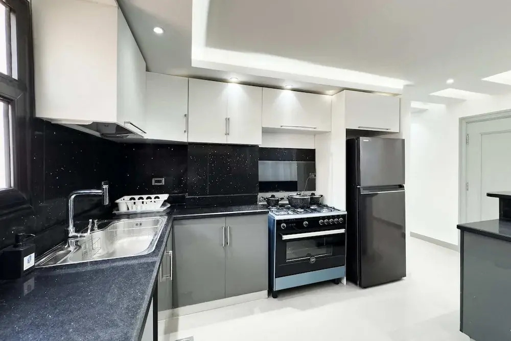 Xuru Stays I The Bold & Bright 3bdr Apt. 15 Min To Airport