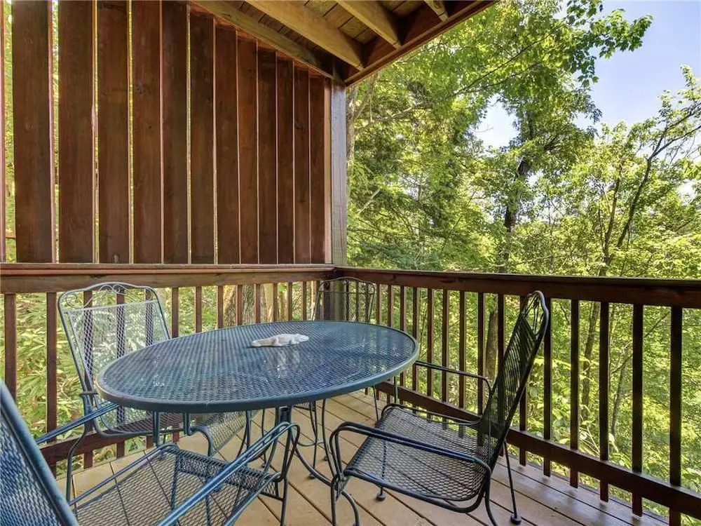 Hibernation Station - Three Bedroom Cabin