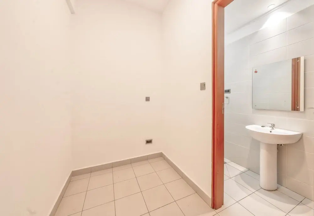 Kikambala Modern Apartment with Balcony
