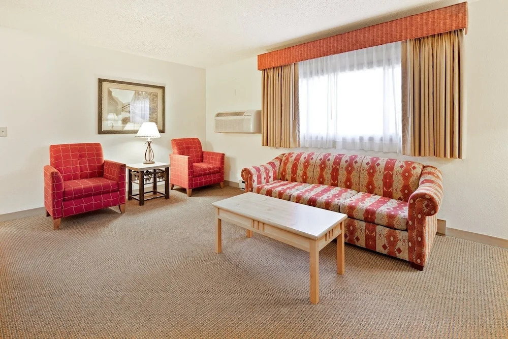 Comfort Inn & Suites Near Mt Rushmore
