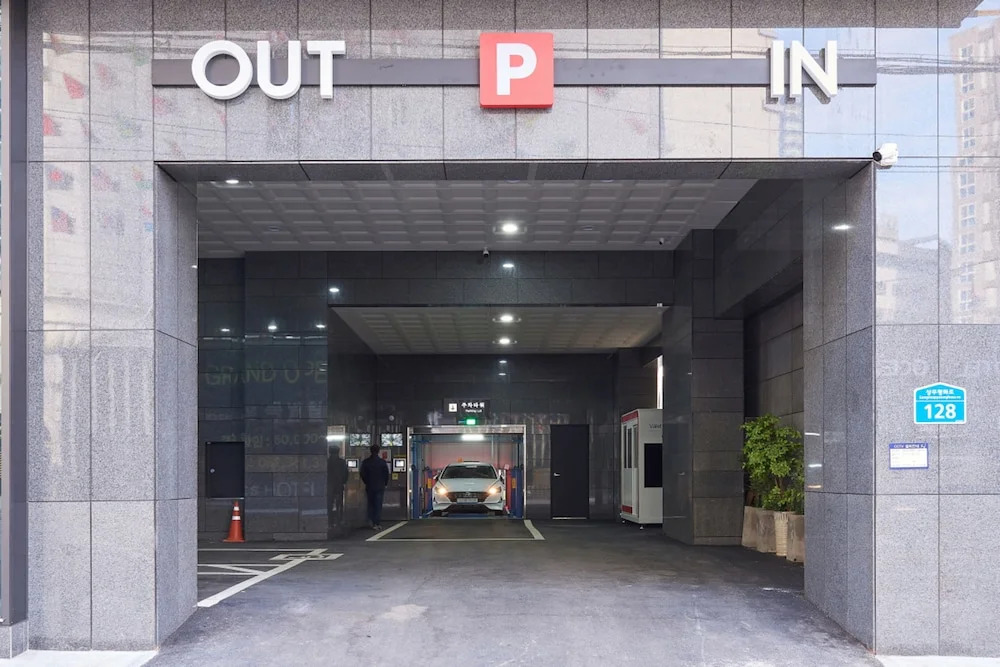 CS Hotel