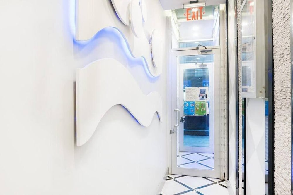 24-3 Prime Gramercy New Studio W D Terrace