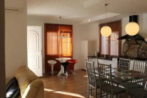 Goldhome - Montseny 11 - Private heated pool