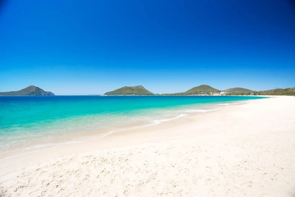 Sand Beach House - breathtaking view, and amazing position directly opposite the beach!