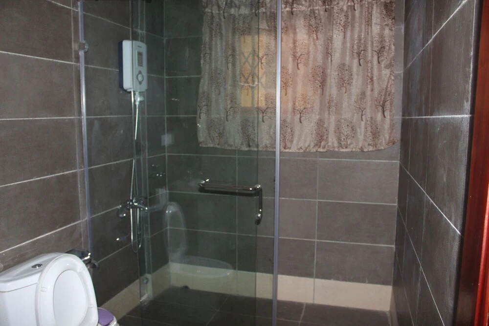 Oguaa Apartments & Lodging