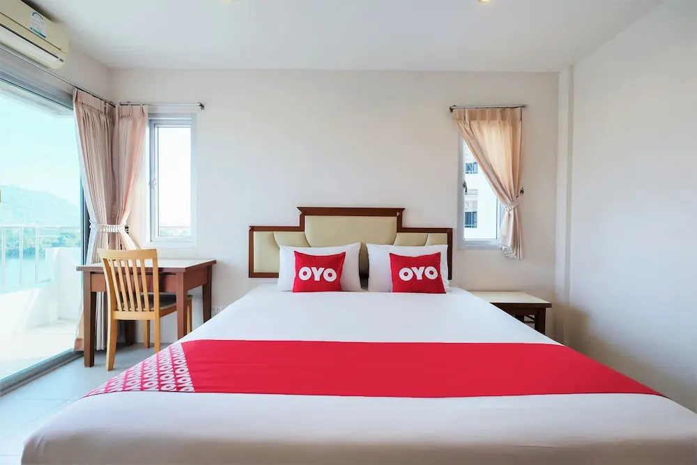 OYO 605 Lake View Phuket Place
