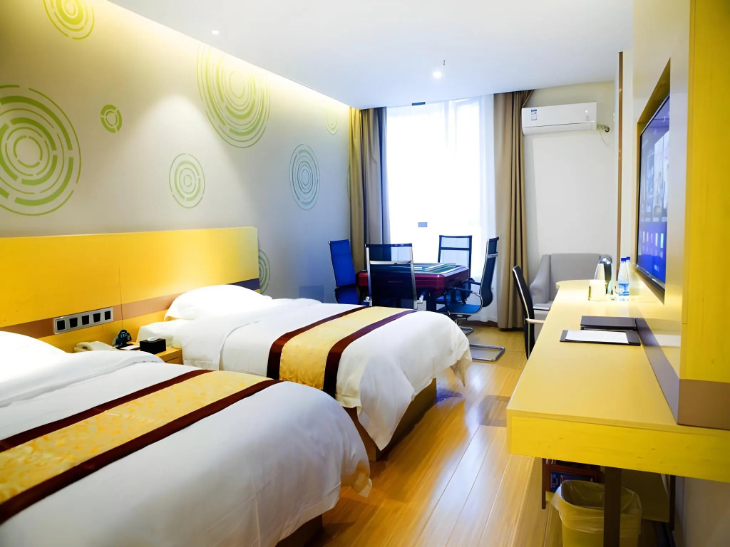 GreenTree Inn Huanggang City Wuxue City Kanjiang Avenue