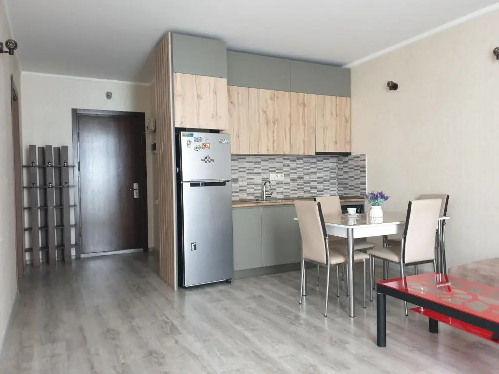Lia's apartment in Orbi