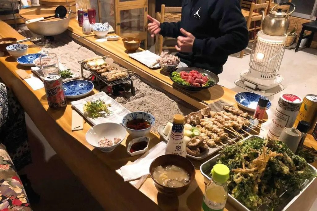 ゲストハウス+カフェわ　１日１組限定！ 築１００年の農家の古民家で宿泊体験、薪でお風呂沸かせます。焚き火もできます。