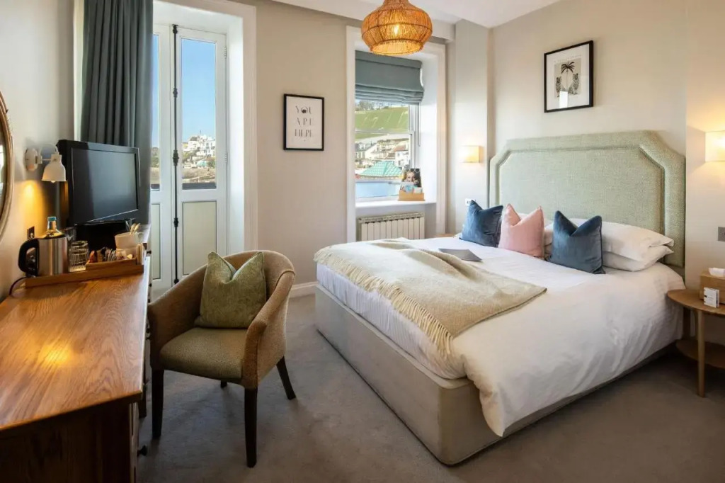 The Moorings Hotel & Restaurant