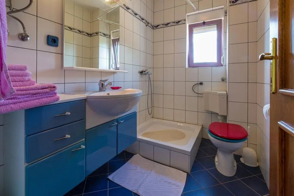 Apartments Djusi