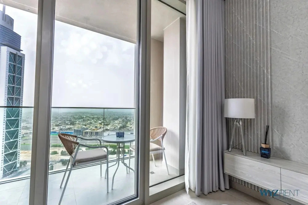 WYZ RENT|Modern 1BR Forte Near Burj & Mall