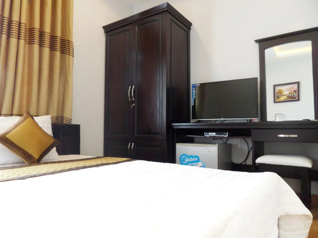 Crown Hotel