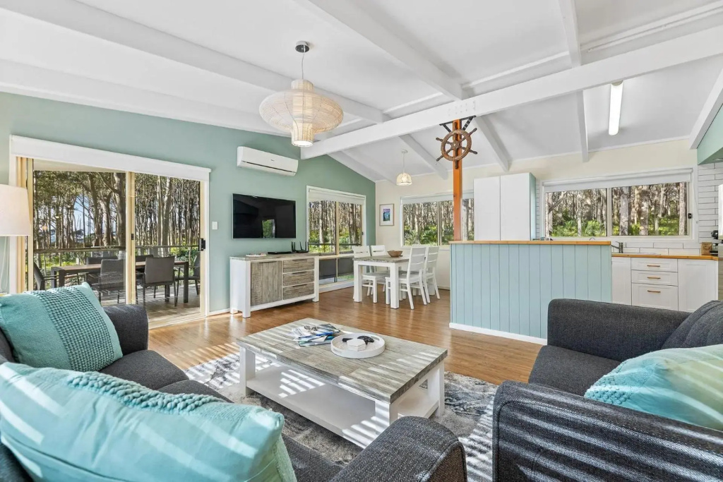 Mystery Bay Retreat