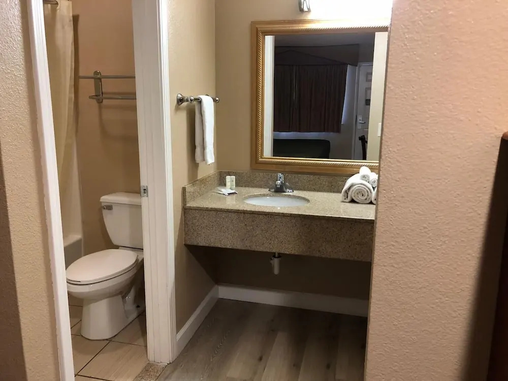 FairBridge Inn Express