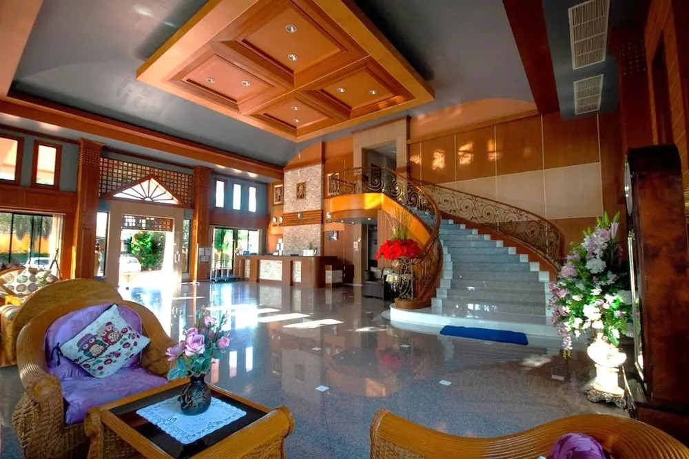 Chiangrai Grand Room Hotel