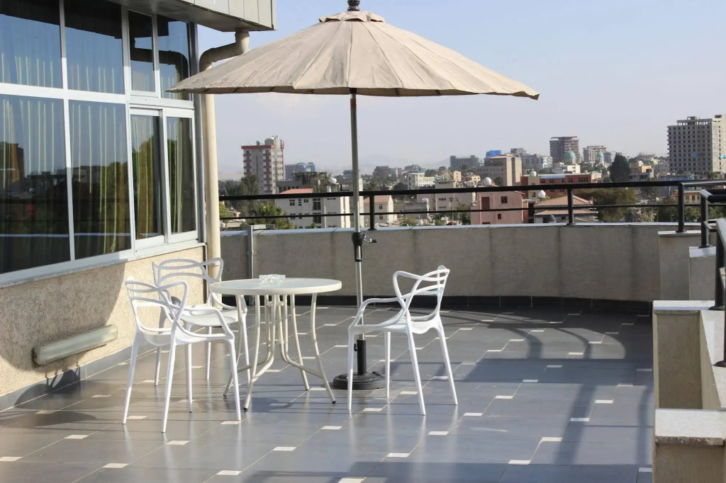 Oasis Hotel Apartment