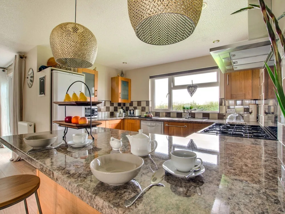 Tastefully Decorated Holiday Home With Bright Conservatory and View of the Country Estate