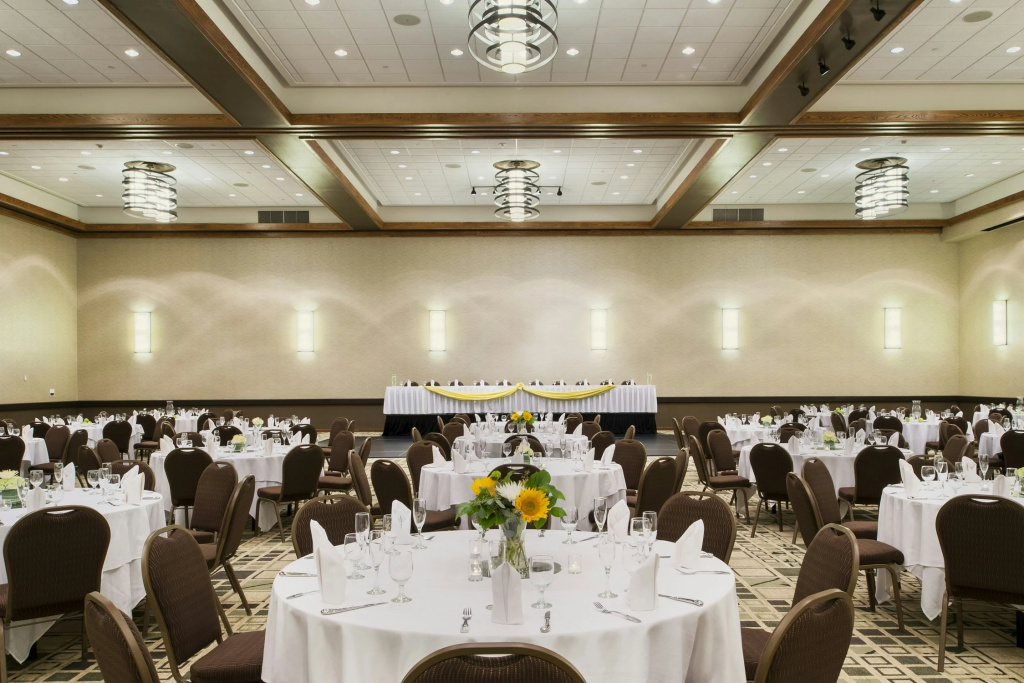 DoubleTree by Hilton Hotel & Executive Meeting Center Omaha-Downtown