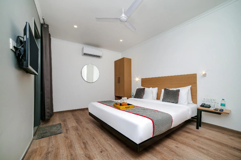 OYO Townhouse 067 Chattarpur