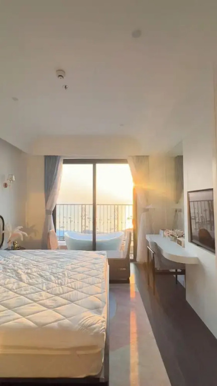 Marina Hillside Condotel