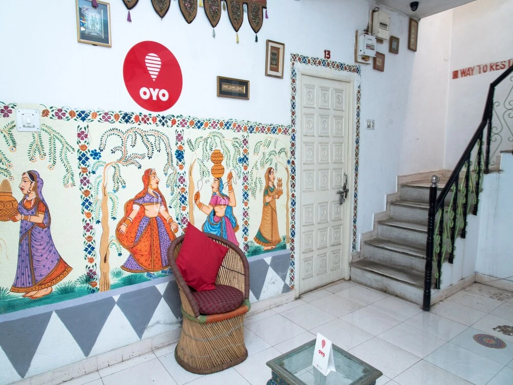 OYO 12726 Home Heritage Lake View Hanuman Ghat