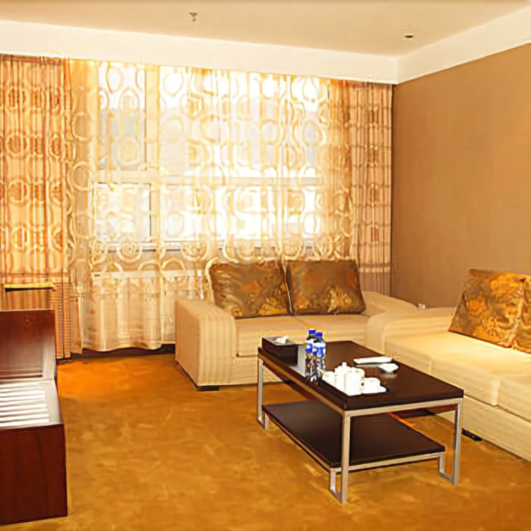 Yichun Hongdu Hotel