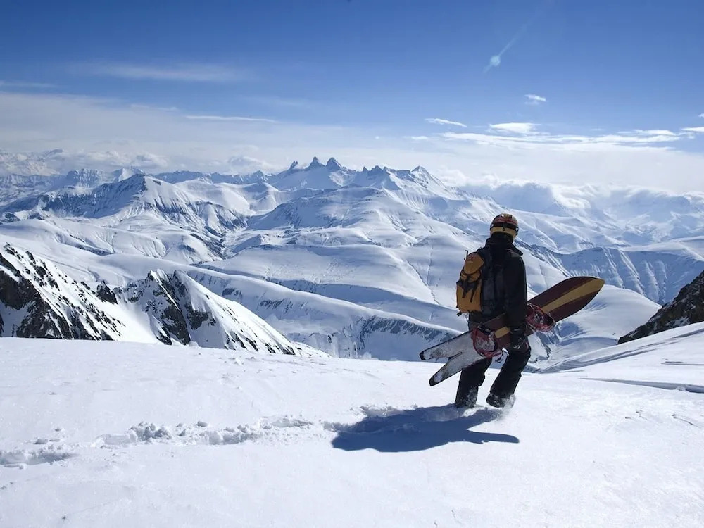 Ski Peak - Chalet Dibona, cosy log fire evenings 200m from the slopes