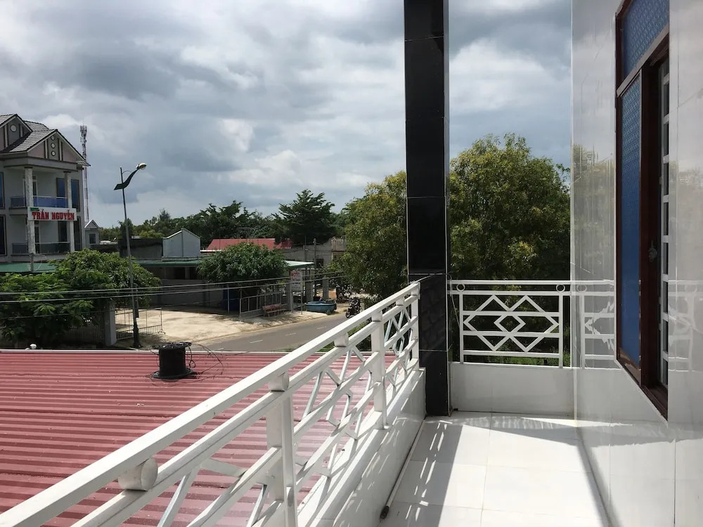 Khách sạn Ngọc Quỳnh