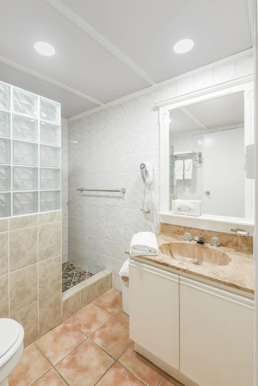 Belair Beach Hotel