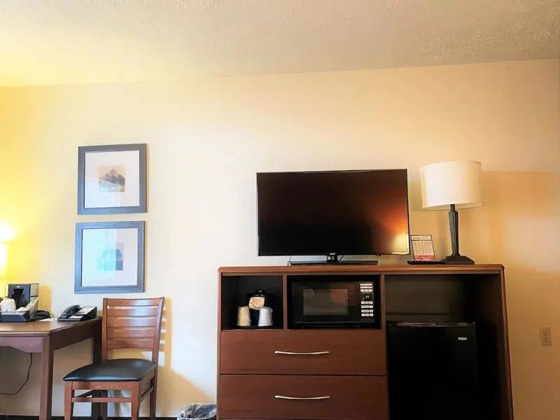 Super 8 Motel - Petoskey