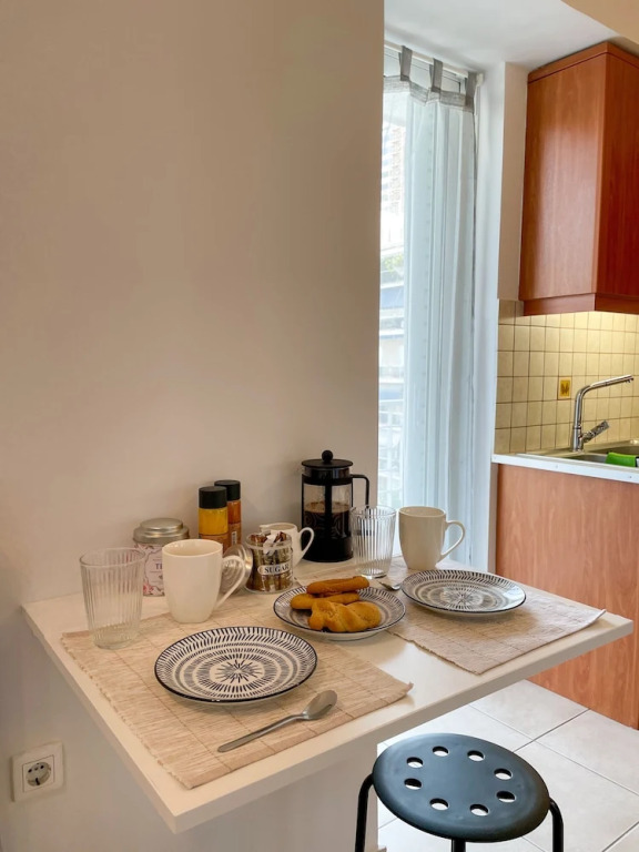 Ageliki's Athens Centre 2BDRM & Parking