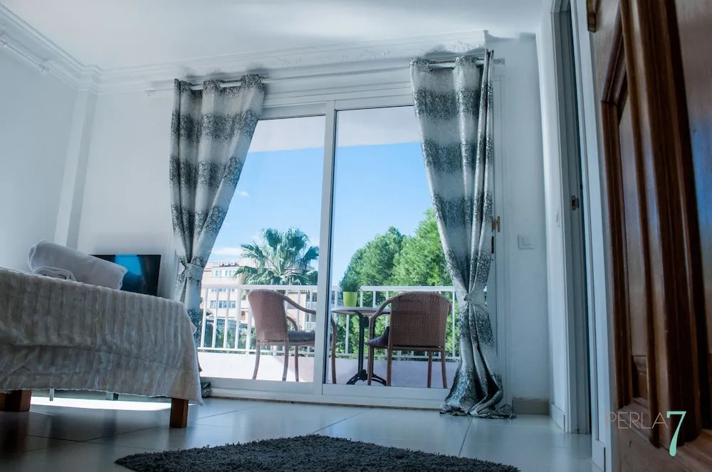 Perla Seven Apartments