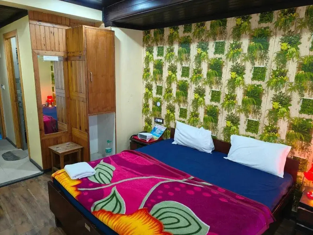 The Oak Trails Eco Lodge